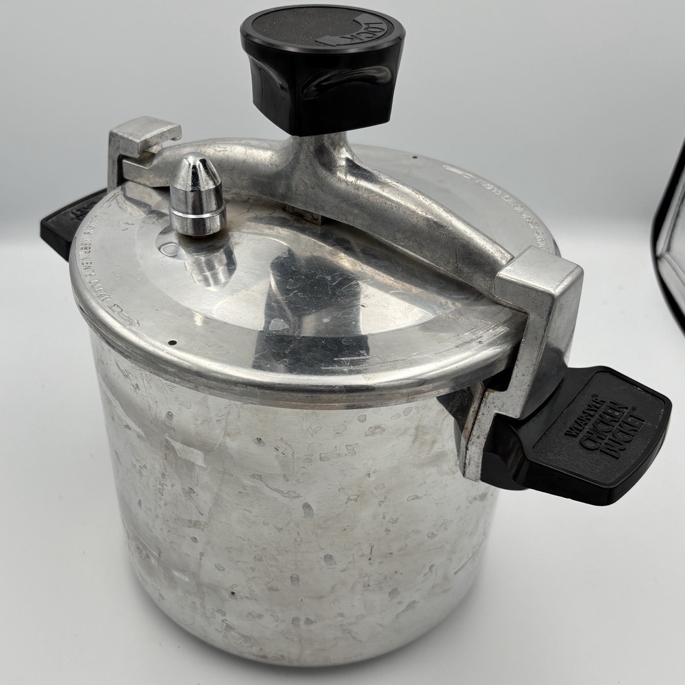 Vintage Wear Ever 6 QT Chicken Bucket 90026 Low Pressure Cooker Fryer USA Made